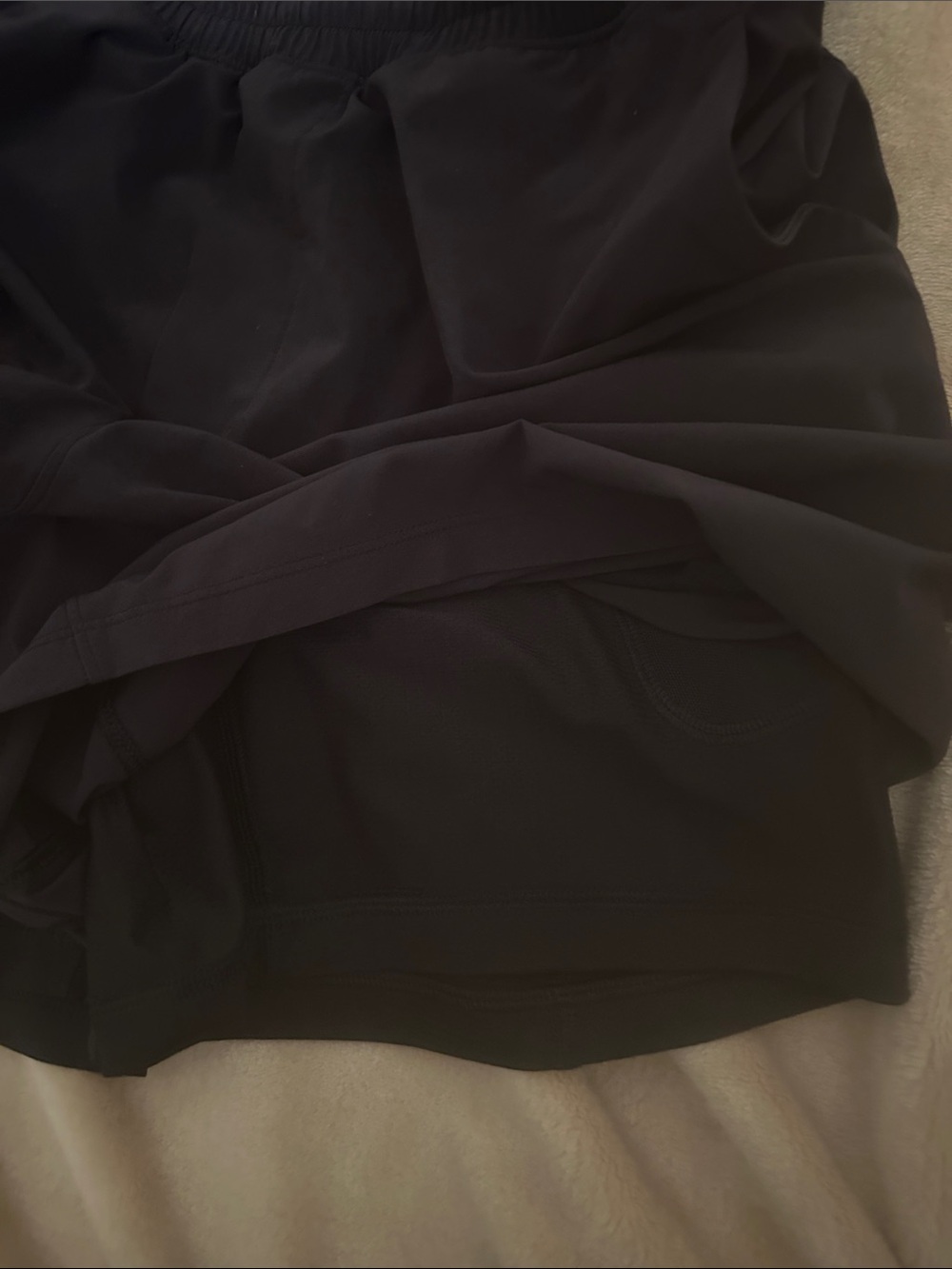 Lululemon Men's Black Athletic Shorts - Lightweight Performance - Picture 7 of 7
